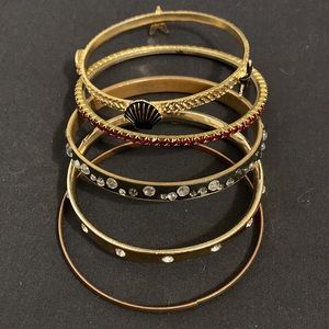 Set of 5 different bangle bracelets